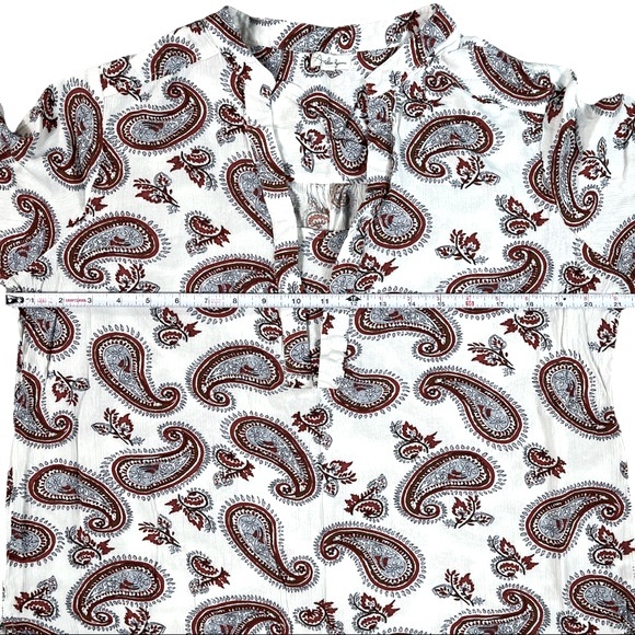 Antilia Femme size large cream red blue paisley 3/4 sleeve top deep Vneck EUC - Picture 10 of 13